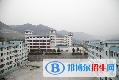 六盤水中專學(xué)校好嗎