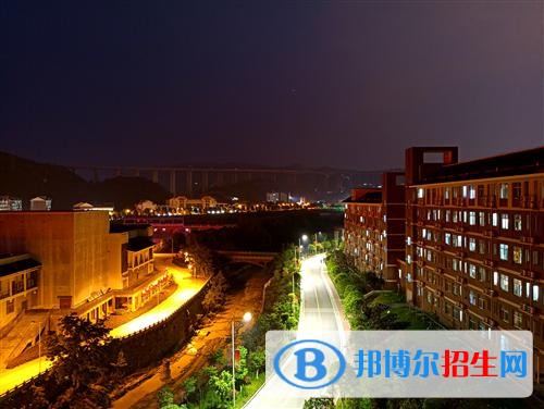 張家界航空工業(yè)職業(yè)技術(shù)學(xué)院單招報(bào)名時(shí)間