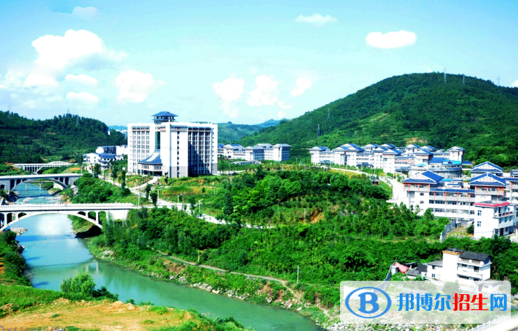 湘西民族職業(yè)技術(shù)學(xué)院單招報名時間