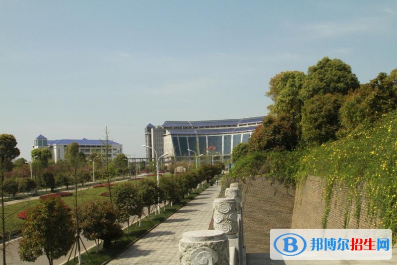 岳陽(yáng)職業(yè)技術(shù)學(xué)院?jiǎn)握谐煽?jī)查詢時(shí)間
