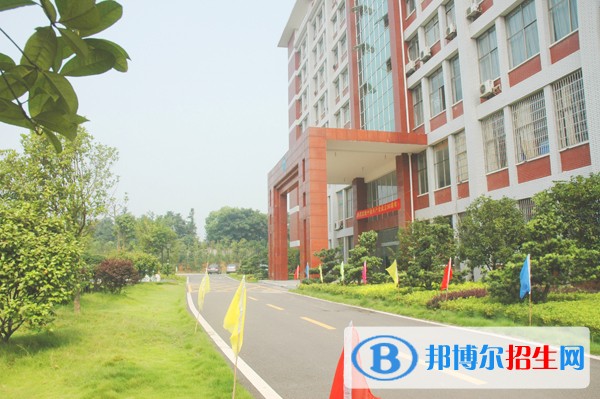 湖南電子科技職業(yè)學(xué)院?jiǎn)握泻?jiǎn)章