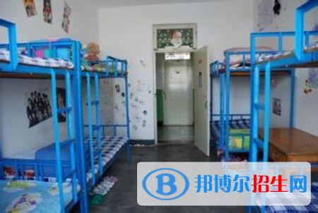 成都師范學(xué)院五年制大專學(xué)校宿舍