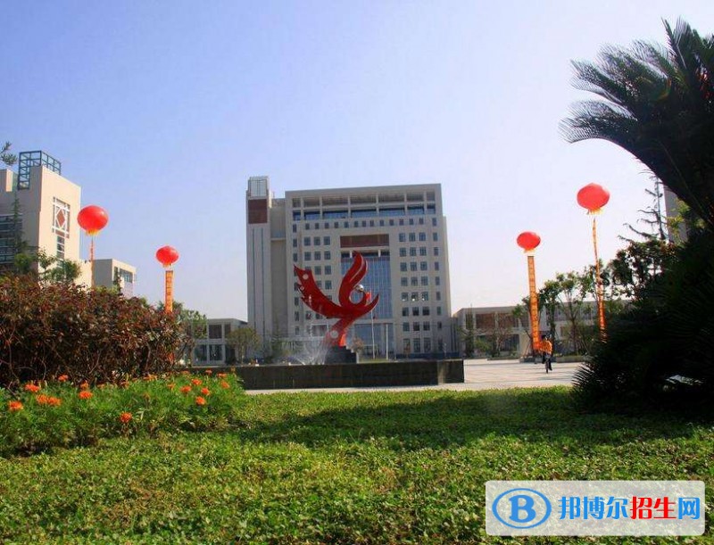 四川信息職業(yè)技術(shù)學(xué)院五年制大專報名條件
