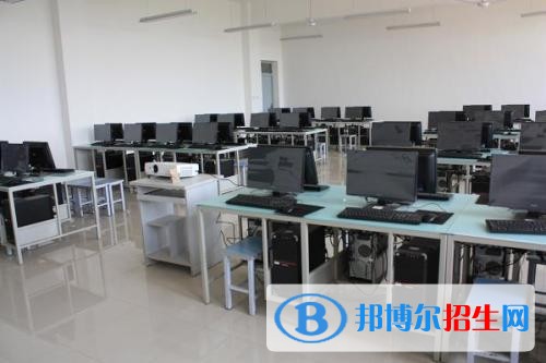 內(nèi)江去讀中專學(xué)校學(xué)什么對(duì)以后好一點(diǎn)