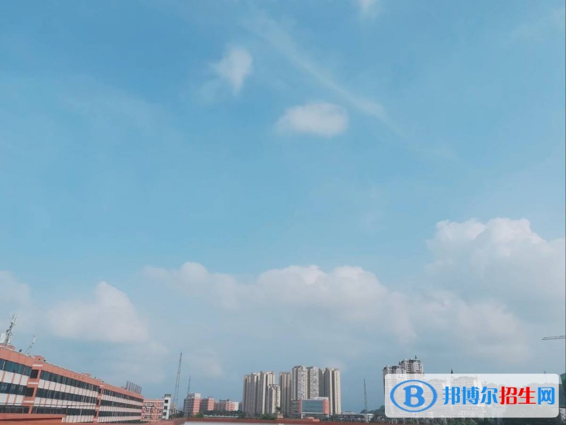 四川三河職業(yè)學(xué)院五年制大專(zhuān)招生辦電話(huà)
