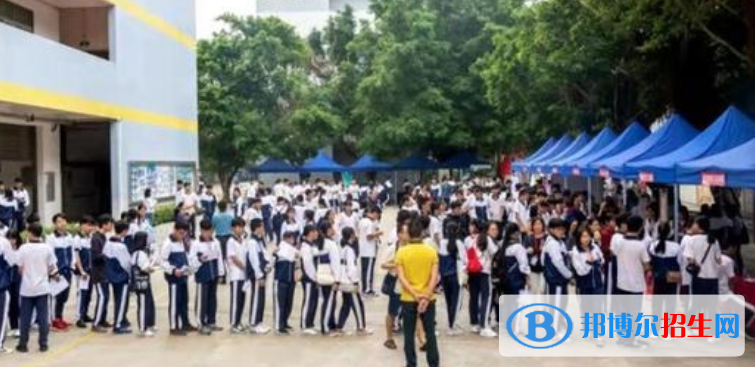 中山坦洲理工學(xué)校2019年報(bào)名條件、招生對(duì)象