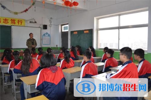 五臺縣職業(yè)中學2019年報名條件、招生對象