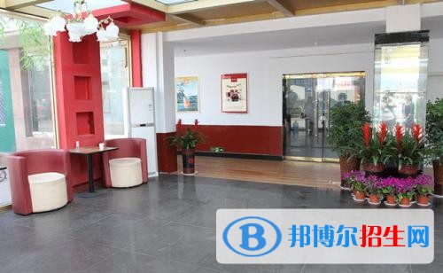 原平星海藝術(shù)學(xué)校2019年報(bào)名條件、招生對(duì)象
