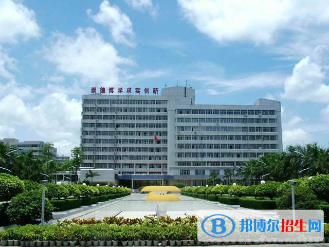 南充高中畢業(yè)讀中專學校