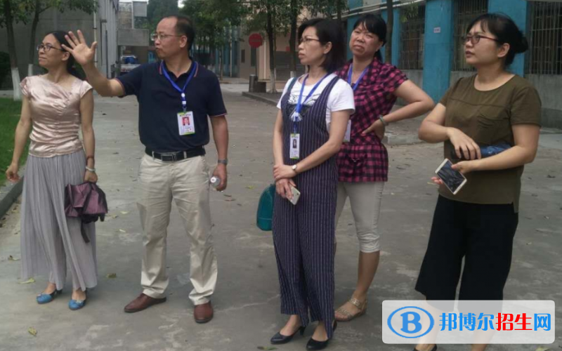 鶴山職業(yè)技術(shù)高級(jí)中學(xué)2019年報(bào)名條件、招生對(duì)象