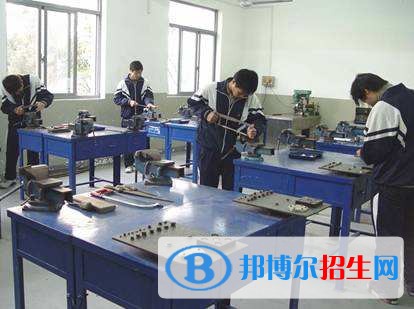 資陽女生讀中專學(xué)校學(xué)什么專業(yè)好