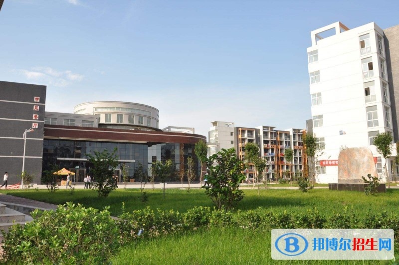 河南工業(yè)和信息化職業(yè)學(xué)院?jiǎn)握袌?bào)名時(shí)間