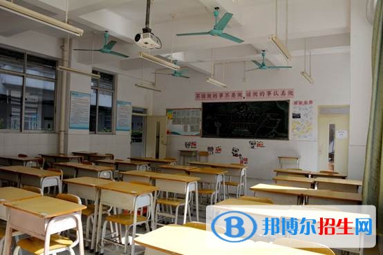 內(nèi)江中專學(xué)校可以學(xué)什么