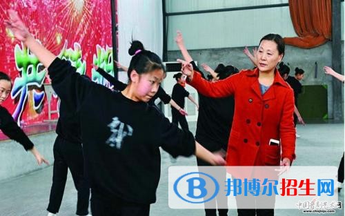 高平中等專業(yè)學(xué)校2019年報(bào)名條件、招生對象
