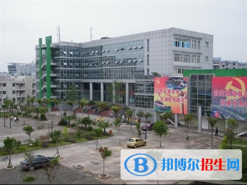 資陽(yáng)初中沒(méi)讀完可以讀中專學(xué)校嗎