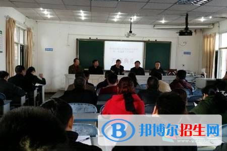 資陽(yáng)沒(méi)有初中畢業(yè)證可以讀中專(zhuān)學(xué)校嗎
