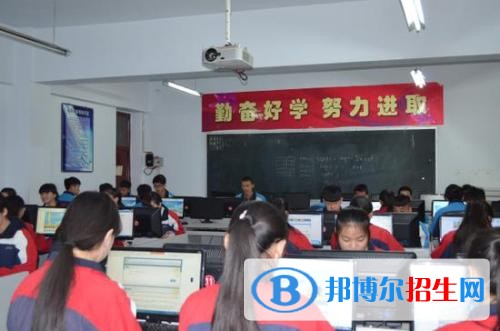 晉城中等專業(yè)學(xué)校2019年報(bào)名條件、招生對(duì)象