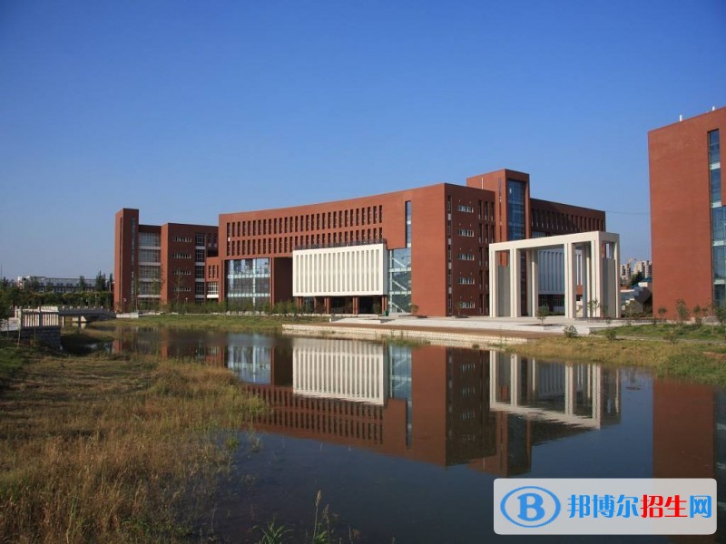 鶴壁職業(yè)技術(shù)學(xué)院?jiǎn)握谐煽?jī)查詢時(shí)間