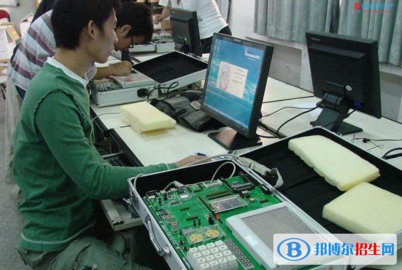眉山高中畢業(yè)讀什么中專學校好