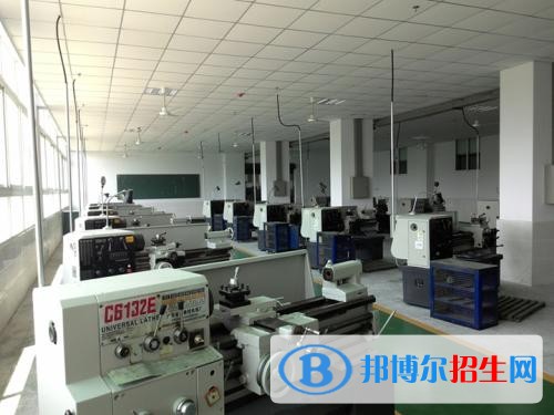 眉山高中生上中專學校