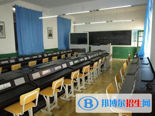 眉山女生讀什么中專學校