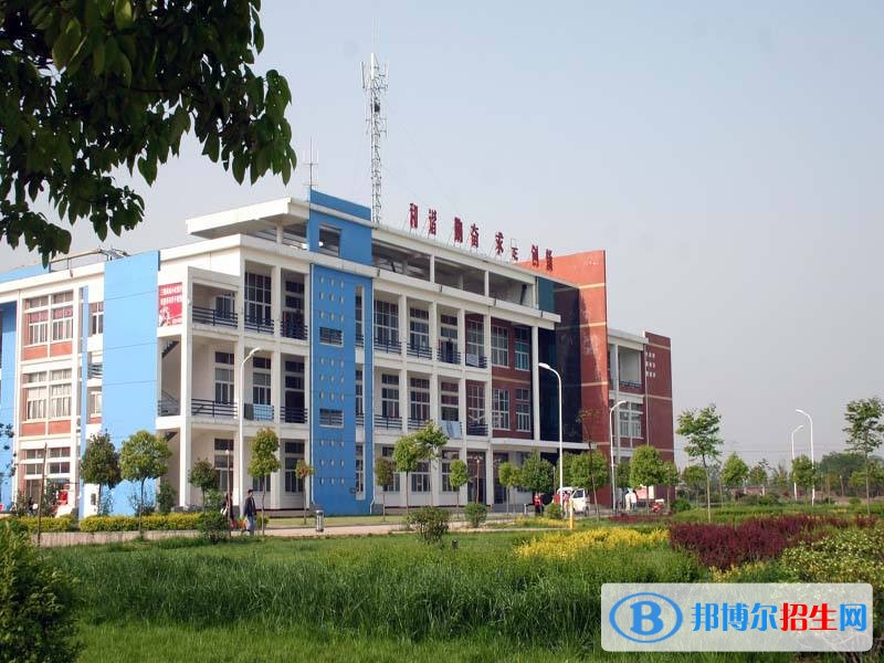 河南工業(yè)職業(yè)技術學院單招報名條件