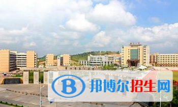廉江育才職業(yè)高級中學專業(yè)在哪里