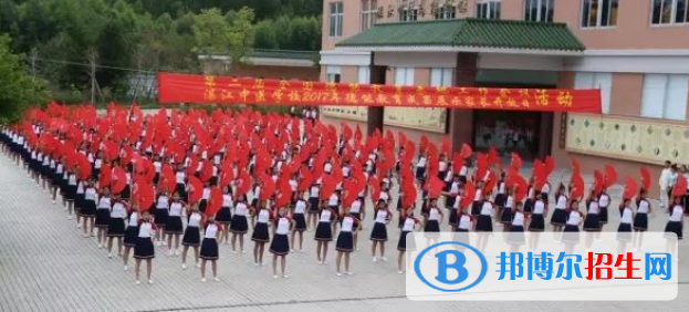 湛江中醫(yī)學校地址在哪里