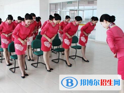 眉山中專學校學什么