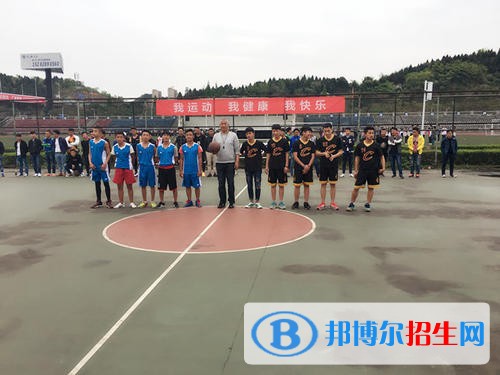 德陽中專學(xué)校和職高哪個(gè)好