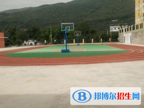 雅安讀中專學(xué)校要多少錢