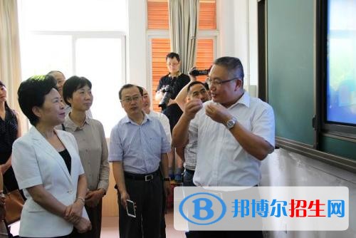 德陽讀中專學校好還是高中好