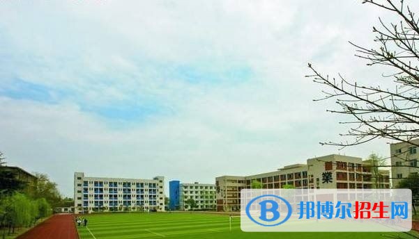 自貢女生讀中專學(xué)校學(xué)什么專業(yè)好