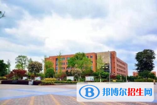 成都希衛(wèi)校校址在哪望里，成都希望衛(wèi)校在川招生代碼