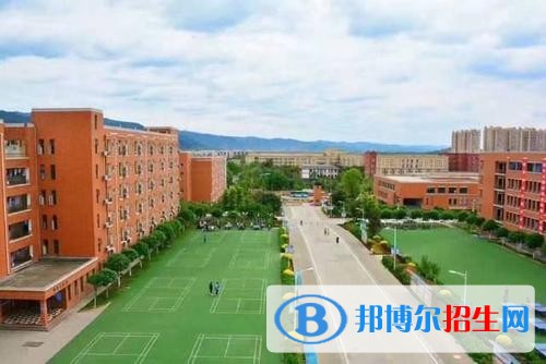 成都希望衛(wèi)校是公辦嗎，四川成都希望衛(wèi)校金堂