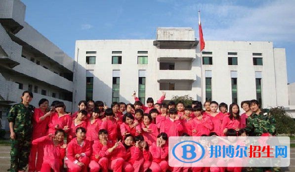自貢中專學(xué)校是什么意思