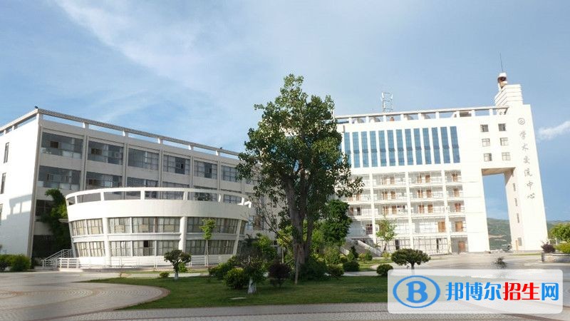 文山讀什么中專學校比較好