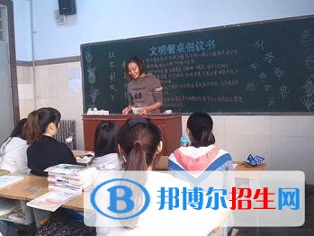 銅川去讀中專學(xué)校學(xué)什么對以后好一點(diǎn)