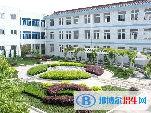 無(wú)錫初中女生畢業(yè)后讀什么中專學(xué)校好