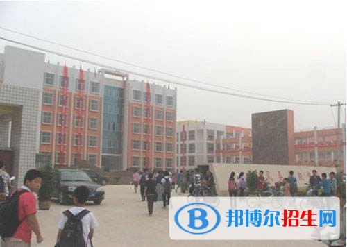 寶雞讀中專學校要多少錢