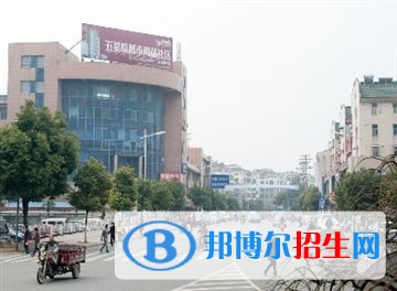 無(wú)錫沒(méi)高中畢業(yè)證能去中專學(xué)校