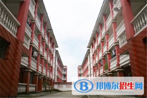 達州科技職業(yè)技術(shù)學校招生辦聯(lián)系電話