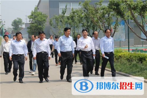 渭南中專學(xué)校讀出來是什么文憑