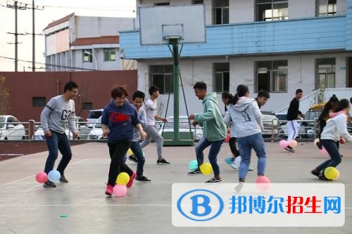 德陽弘正運(yùn)動(dòng)職業(yè)學(xué)校地址在哪里