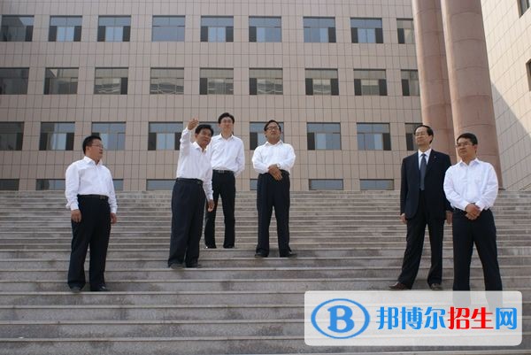 南通讀中專學校多少錢