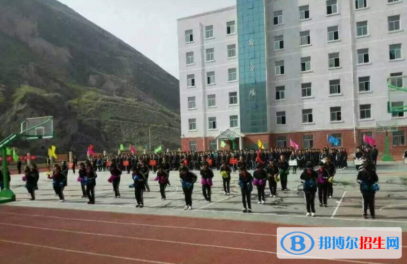 蘭州中專學(xué)校讀出來是什么文憑