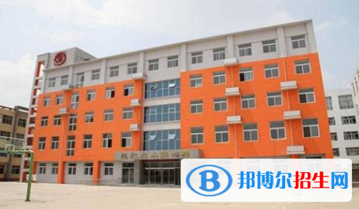 河北讀中專學校好還是高中好