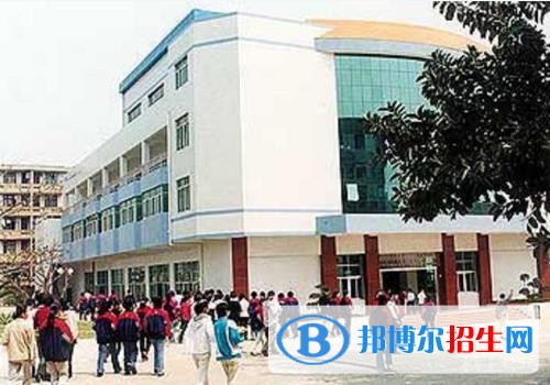 蘭州讀中專學校多少錢