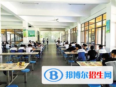 河北女生上中專學校學什么專業(yè)好