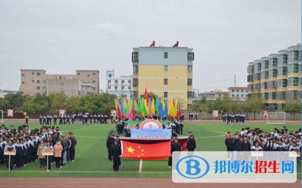 白銀初中未畢業(yè)能讀什么中專(zhuān)學(xué)校